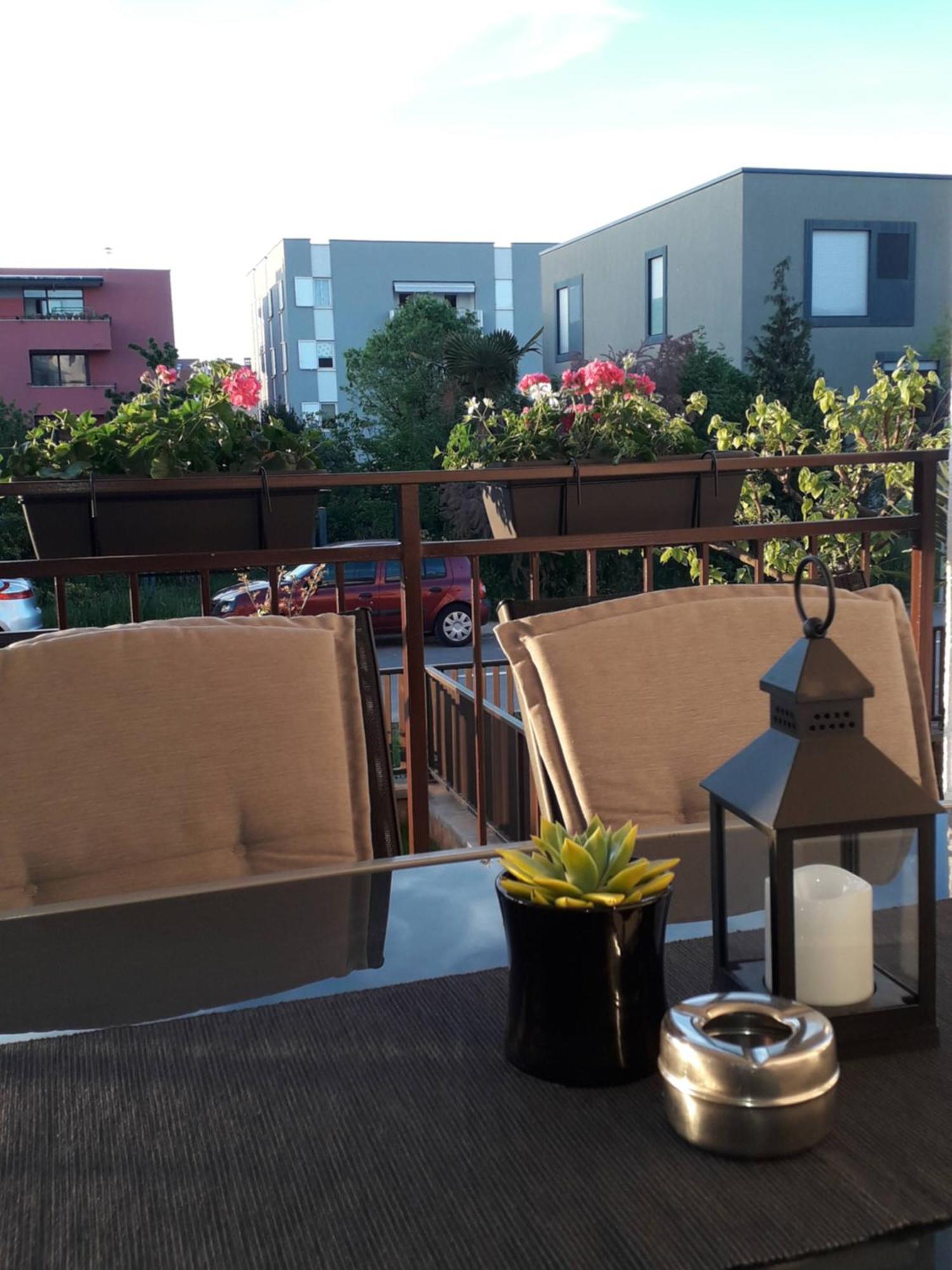 Studio Apartment Noah โรวีน ภายนอก รูปภาพ